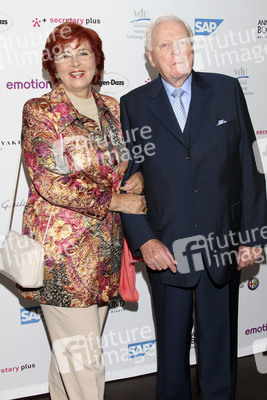 Heidrun von Goessel mit Begleitung