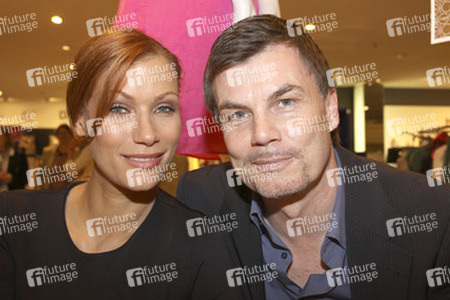 Yasmina Filali, Thomas Helmer