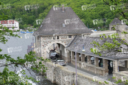 Mercedes E-Klasse Coupé Stuntauto und Kamerawagen