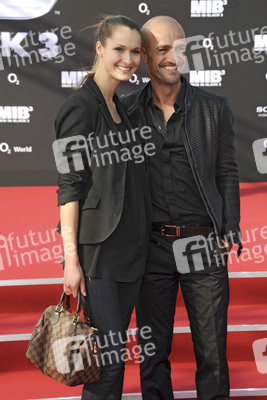 Peyman Amin mit Begleitung