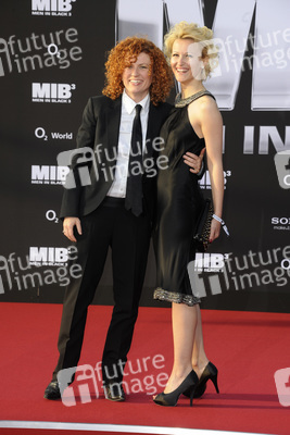 Lucy Diakovska mit Freundin Kamelia