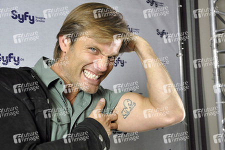 Casper Van Dien