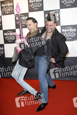 Julian F.M. Stoeckel, Matthias Maus