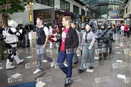 Casper Van Dien mit Fans