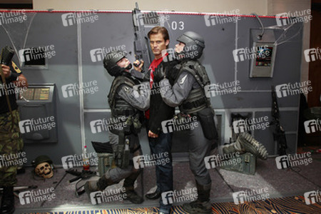 Casper Van Dien mit Fans