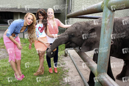 Ronja Hilbig, Gabriella 'Gabby' De Almeida Rinne, Leonore 'Leo' Bartsch (Queensberry)