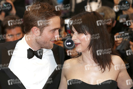 Robert Pattinson, Juliette Binoche