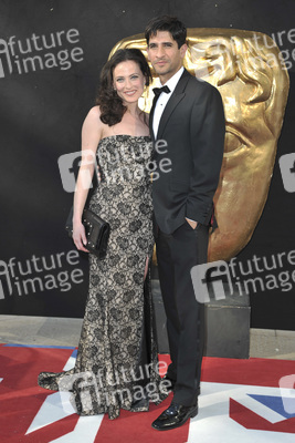 Lara Pulver, Raza Jaffrey