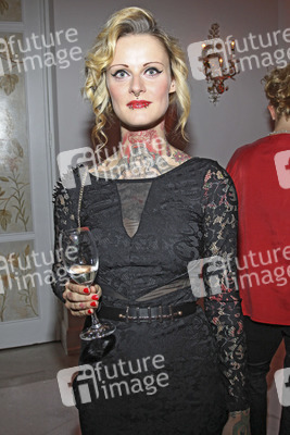 Jennifer Weist (Jennifer Rostock)