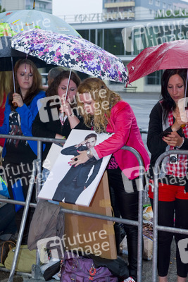 Robert Pattinson Fans