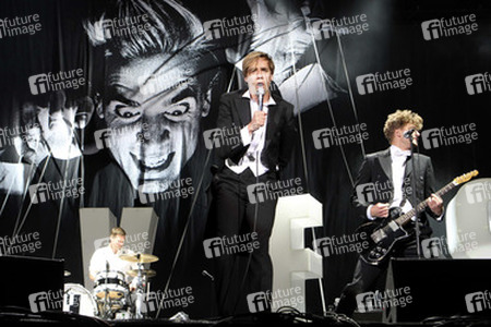 Chris Dangerous, Howlin' Pelle Almqvist, Nicholaus Arson (The Hives)