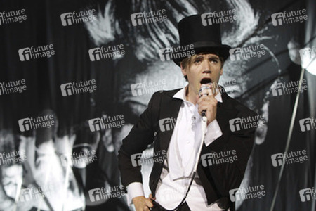 Howlin' Pelle Almqvist (The Hives)