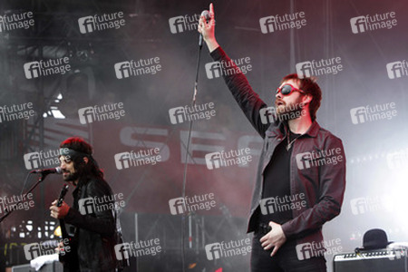 Sergio Pizzorno, Tom Meighan (Kasabian)