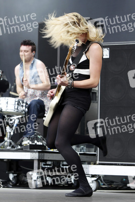 Josh Morgan, Charlotte Cooper (The Subways)