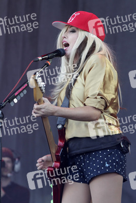 Katie White (The Ting Tings)