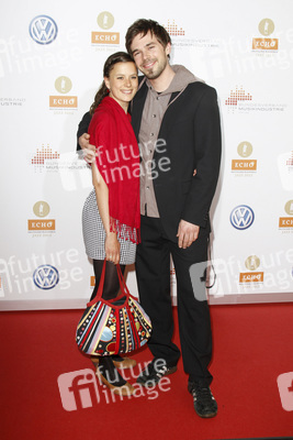 Jonas Burgwinkel mit Freundin Lisa Baum