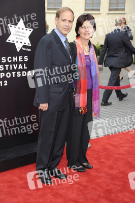 Yakov Hadas Handelsman mit Ehefrau Ita