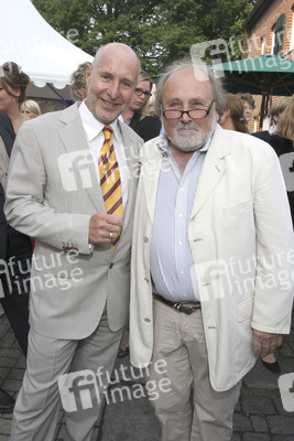 Wolfgang E. Buss, Hans Scheibner