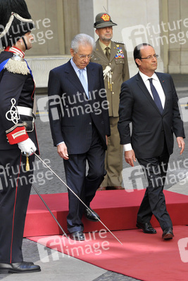 Mario Monti, Francois Hollande