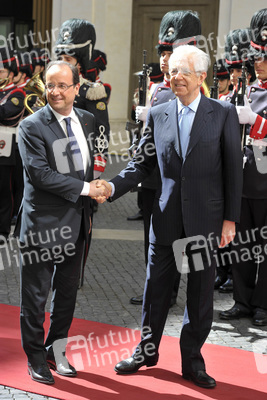 Francois Hollande, Mario Monti