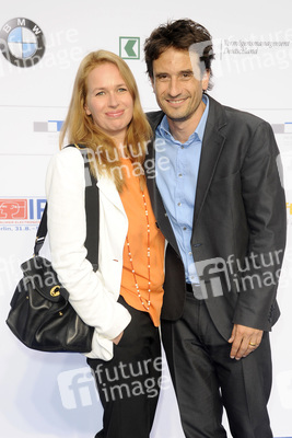 Oliver Mommsen mit Gattin Nicola