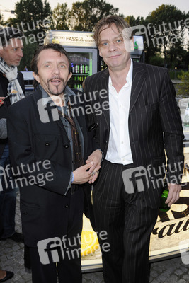 David Bennett, Sylvester Groth