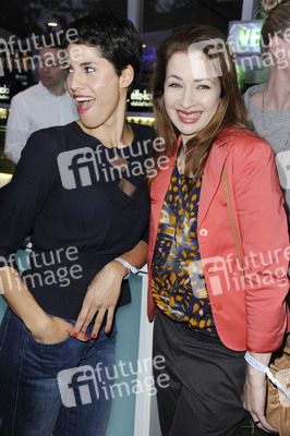 Jasmin Gerat, Loretta Stern