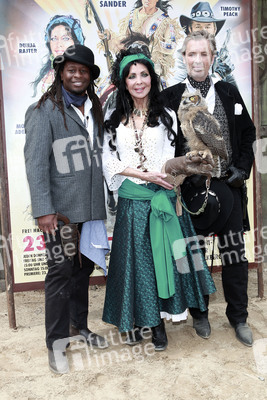 Mola Adebisi, Timothy Peach, Dunja Rajter