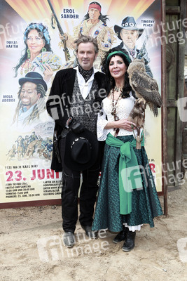 Timothy Peach, Dunja Rajter