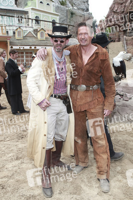 Nicolas König, Joshy Peters