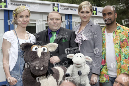 Gustav-Peter Wöhler, Judith Hoersch, Murali Perumal, Friederike mit Pferd und Wolle