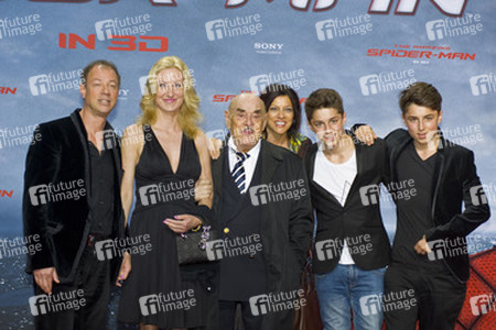 Artur Brauner mit Familie