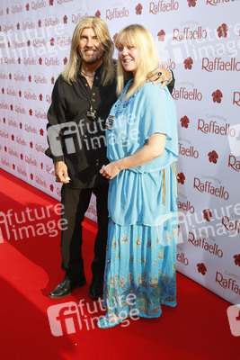 Aline Tausch, Abi Ofarim mit Begleitung