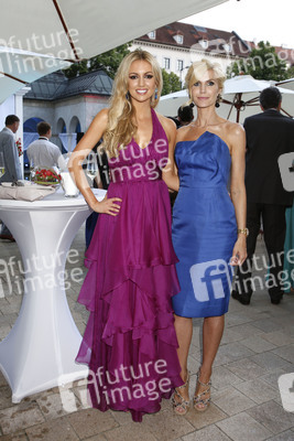 Rosanna Davison, Yvonne Keating