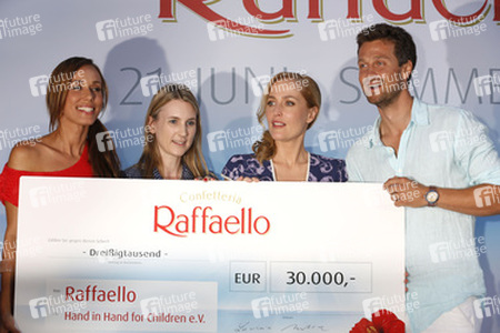 Annemarie Warnkross, Gillian Anderson, Wayne Carpendale