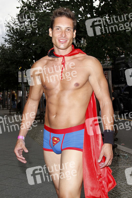 Christopher Street Day Teilnehmer Superman