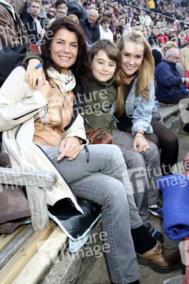 Nicola Tiggeler mit Kindern