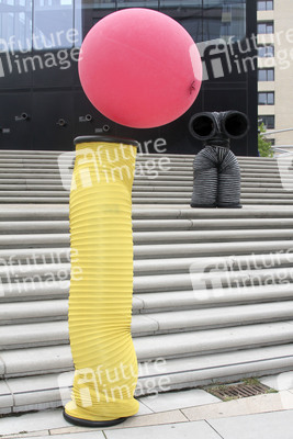 Phillip Egli, Floriana Frassetto