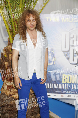 Chele Aguilera (Les Humphries Singers)