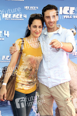 Robert Glatzeder mit Freundin