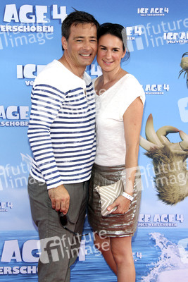 Jan Sosniok mit Freundin Nadine Möllers