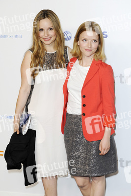 Mina Tander, Karoline Schuch