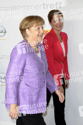 Angela Merkel, Bettina Schausten