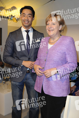 Philipp Rösler, Angela Merkel