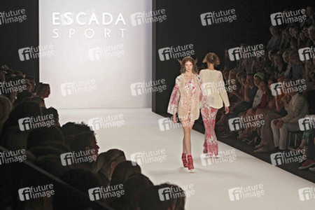 Escada Models