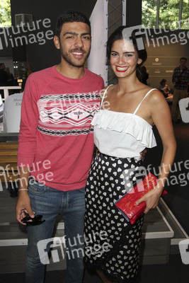 Noah Becker, Shermine Shahrivar