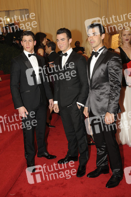Nick Jonas, Kevin Jonas, Joe Jonas (Jonas Brothers)