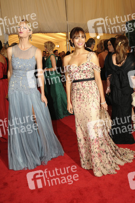 Brooklyn Decker, Rashida Jones