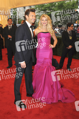 Ryan Seacrest, Julianne Hough