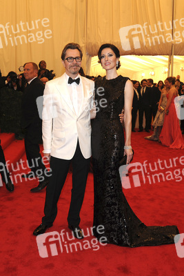 Gary Oldman, Alexandra Edenborough